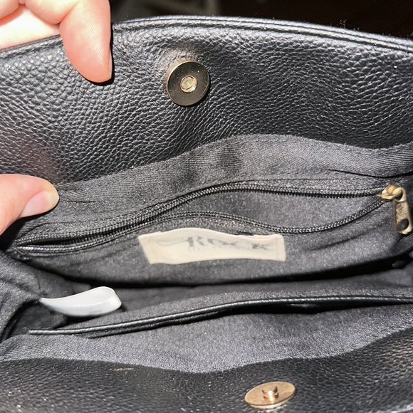 Black Mini Purse w Gold Lock - Picture 3 of 3